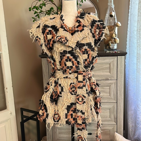 ULLA JOHNSON | Aviana Wrap Vest in Tufted Raffia - Picture 7 of 17